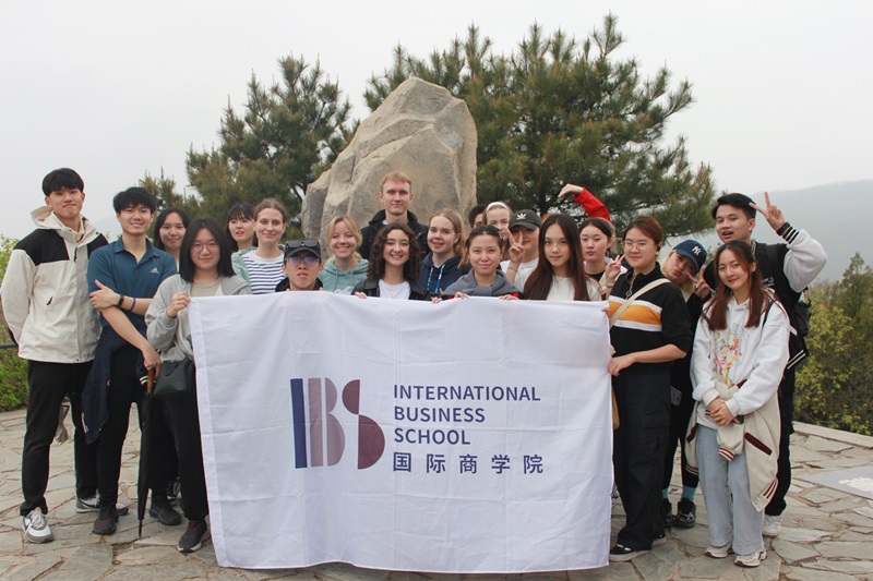 IBS.BFSU Organized "Chinese History and Culture Experience" International Students Spring Tour